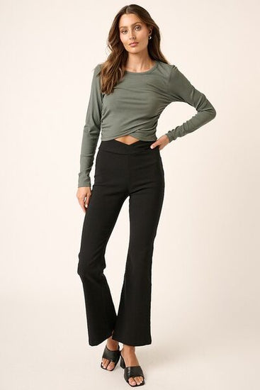 Trendy wide-leg pants