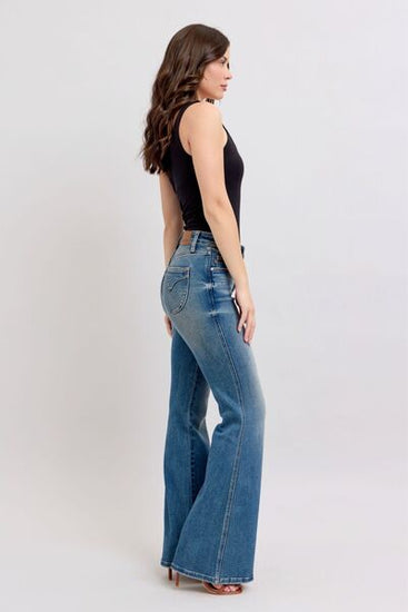 Mid-rise slimming jeans