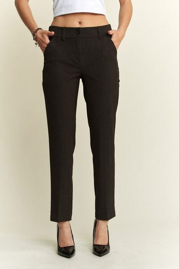 Women's slim fit pants with pockets