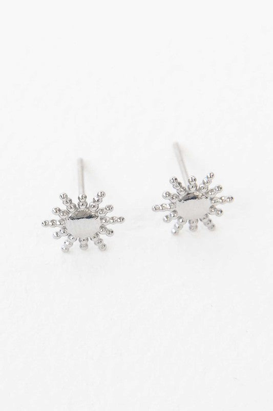 dainty stud earrings