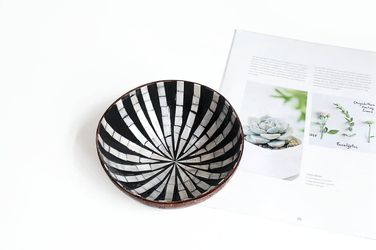 Decorative Shell Storage Bowl