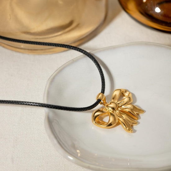 18K Gold-Plated Bow Pendant Necklace - Rebel K Collective