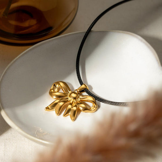 18K Gold-Plated Bow Pendant Necklace - Rebel K Collective