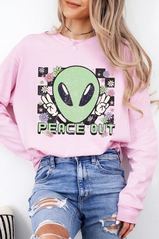 Peace Out Alien Retro Graphic Tee - Rebel K Collective