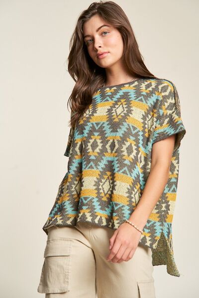 Trendy geometric print top