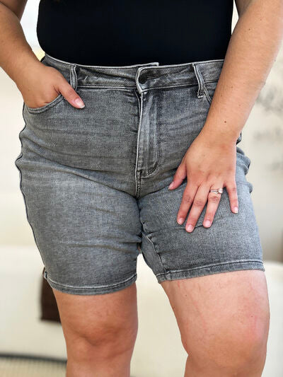 Comfortable jean denim shorts for summer