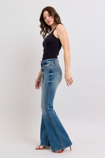 Stretchy vintage wash jeans