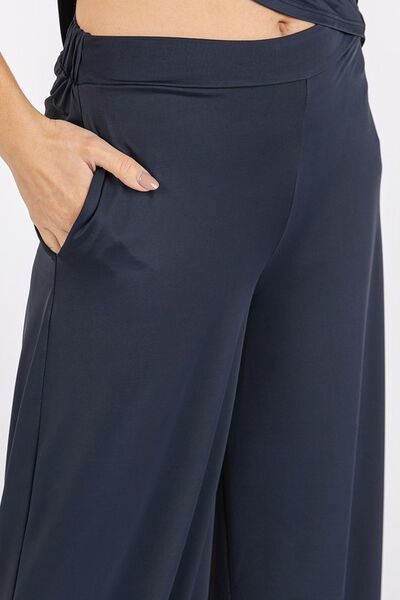 Comfy yoga pants with pockets