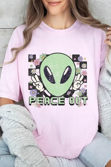 Peace Out Alien Retro Graphic Tee - Rebel K Collective